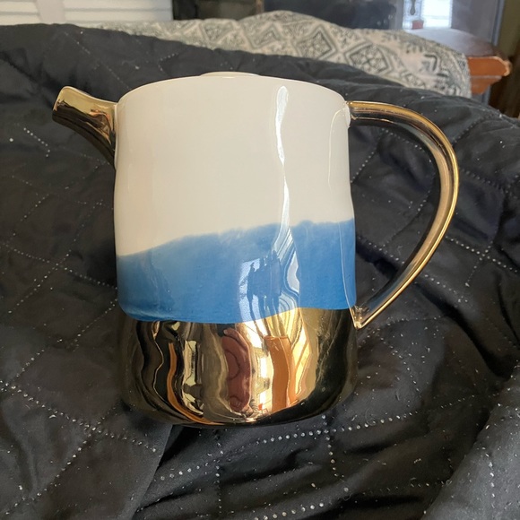 Co-op serving teapot striped pattern in blue, white, and gold - Picture 1 of 4